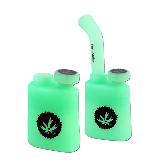 Klutch Silicone Bong: Compact, Durable, and Travel-Ready